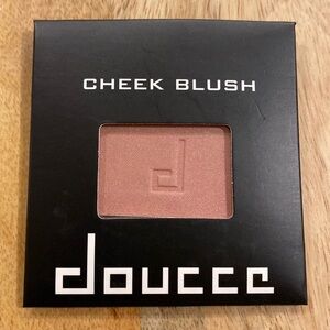 DOUCCE | cheek blush